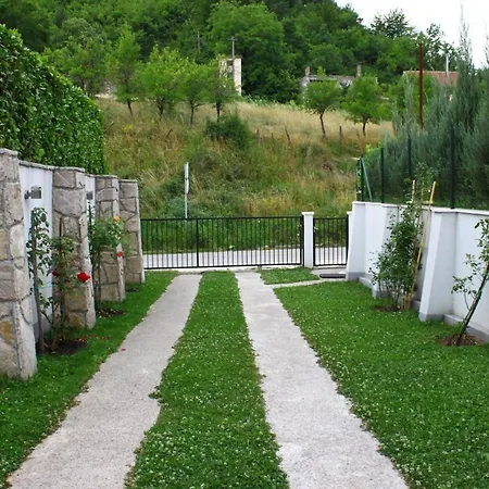 Glavaticevo Vacation 度假居 *